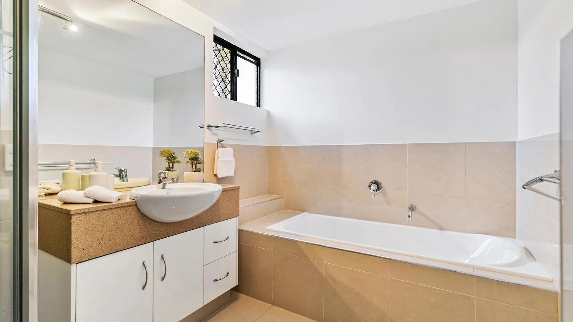 Apartment Traveller Jam Close To City, Airport And Esplanade Cairns