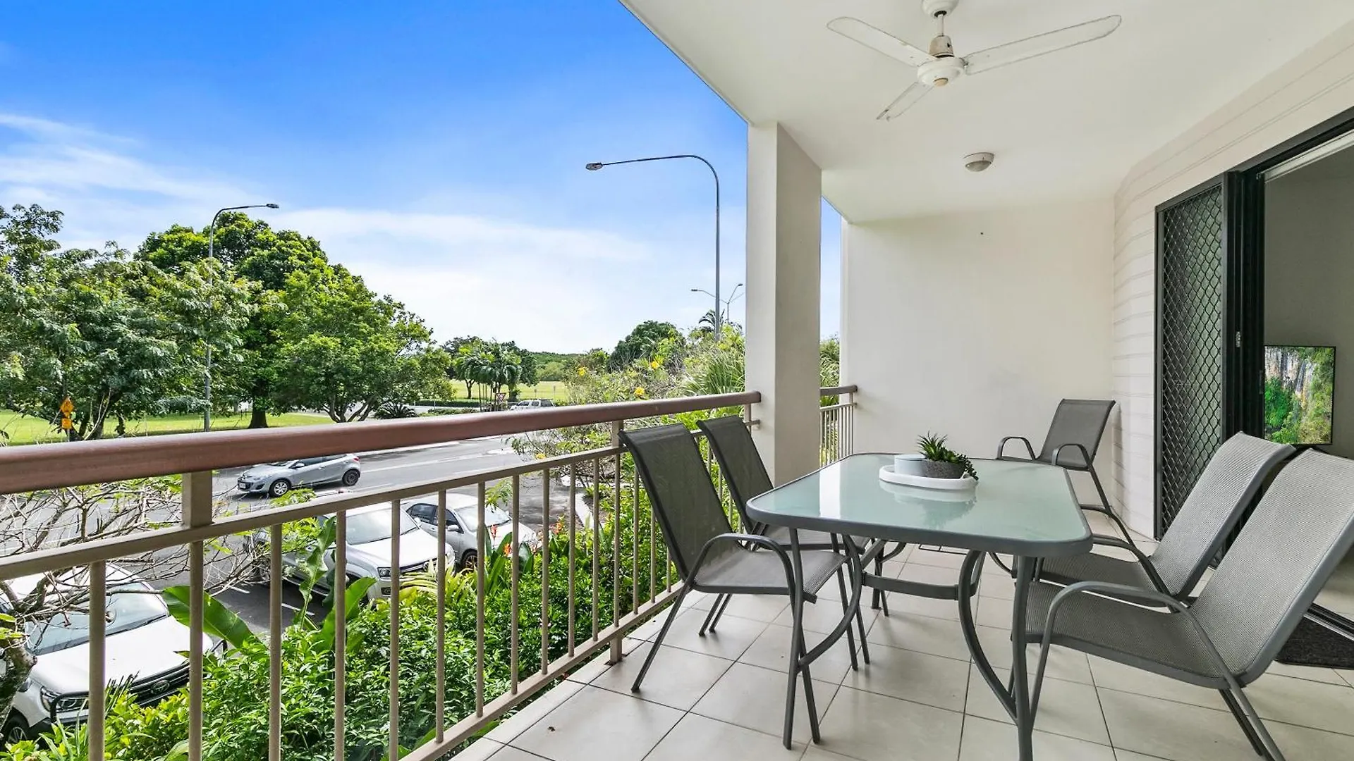 Apartment Traveller Jam Close To City, Airport And Esplanade Cairns Australia